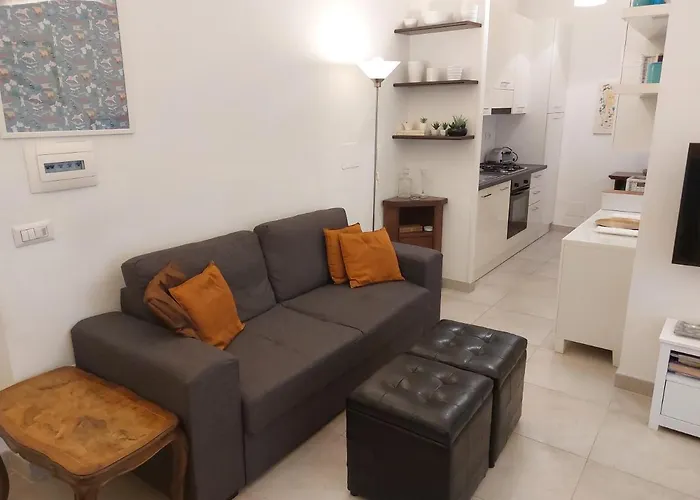 Casa Giova: Bilocale Con Balcone Al Gianicolo *